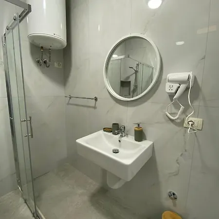 דירה Bellavista Qerret 1 גולם