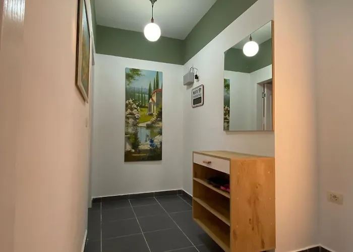 Bellavista Qerret 1 Apartment *